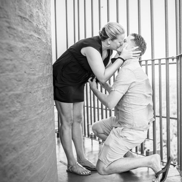 man proposing to a woman at the cape may lighthouse