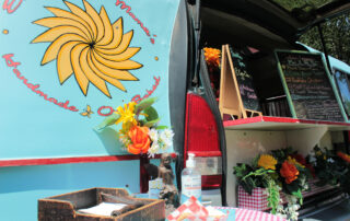 photo of a food truck