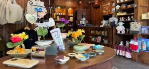photo of a gift shop