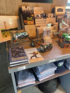 photo of a small gift shop